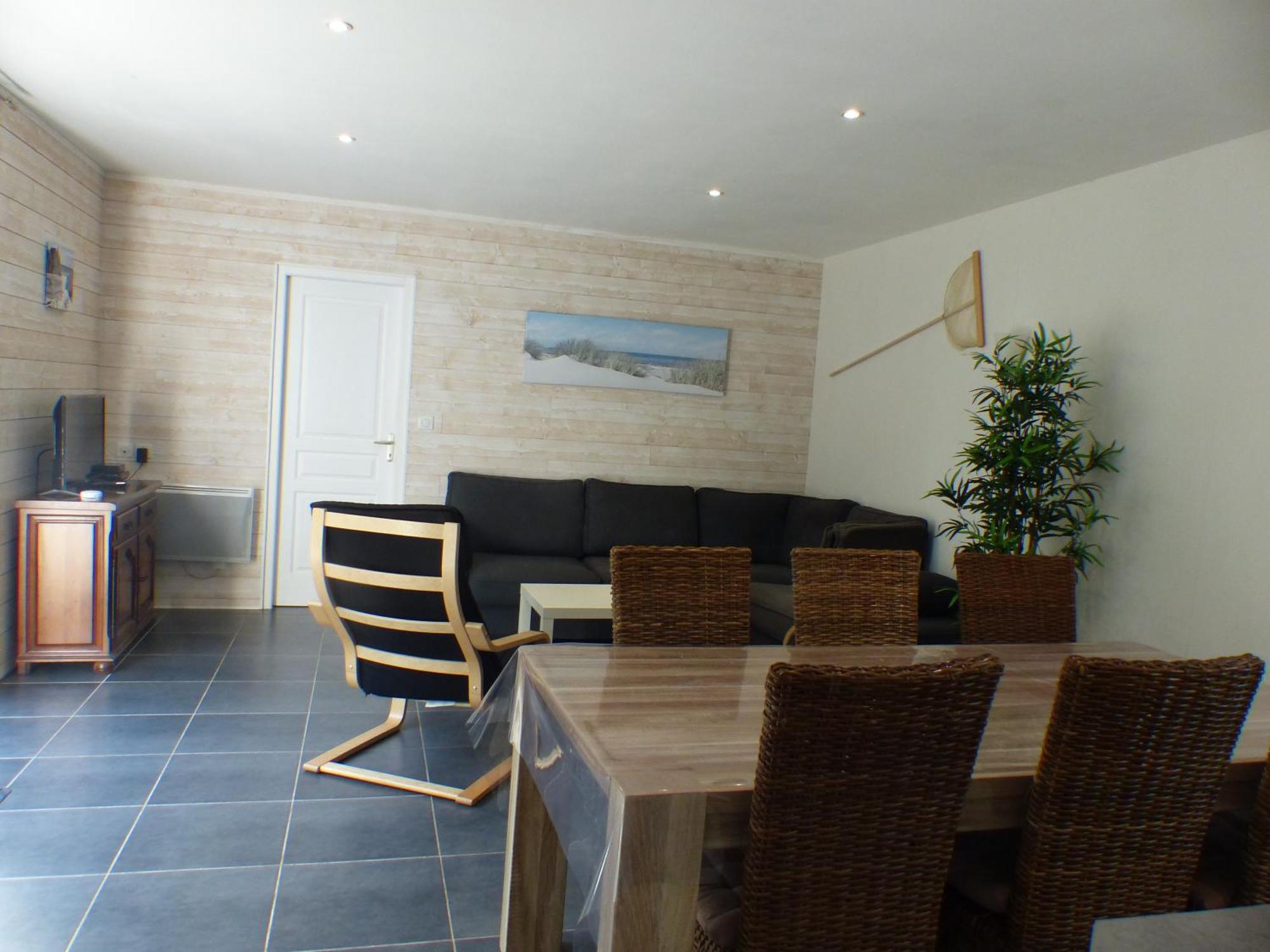 Holiday home Maison Ile D'oleron - Proche